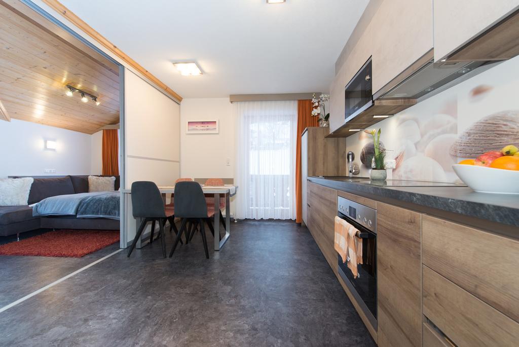 Appartements Schneezauber Lermoos Room photo