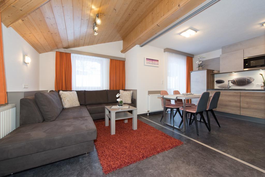 Appartements Schneezauber Lermoos Room photo